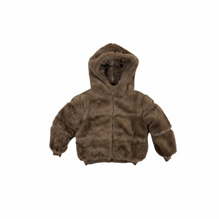 Pelliccia con cappuccio